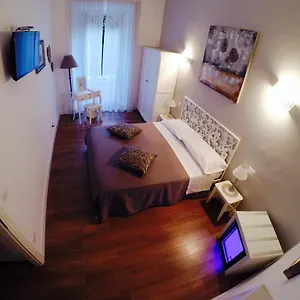 https://tre-r-colosseo.it-romehotels.com